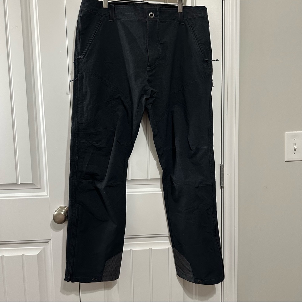 Kuhl Men's Dark Gray Cargo Pants